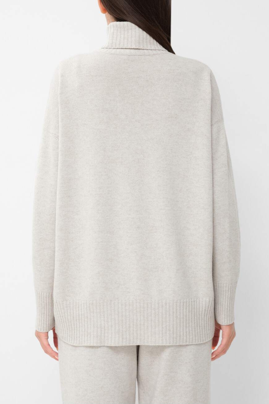 свитер  M16709403P C9610 по акции