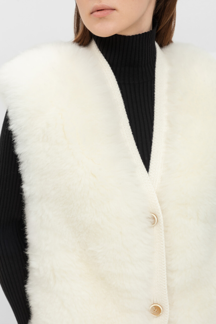 жилет  PLD214F234 I968 25 купить с доставкой