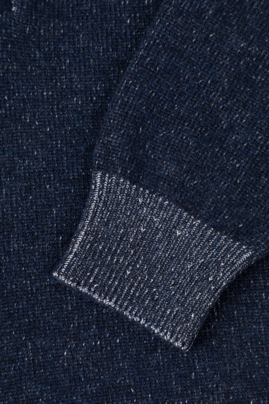 джемпер  UMK1483V147001 по распродаже