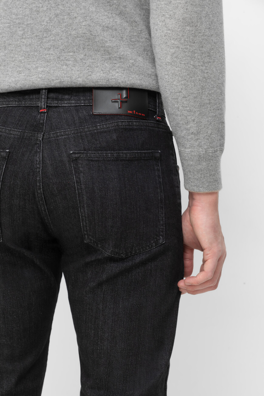 джинсы  UPNJSK0129F02000 по низкой цене