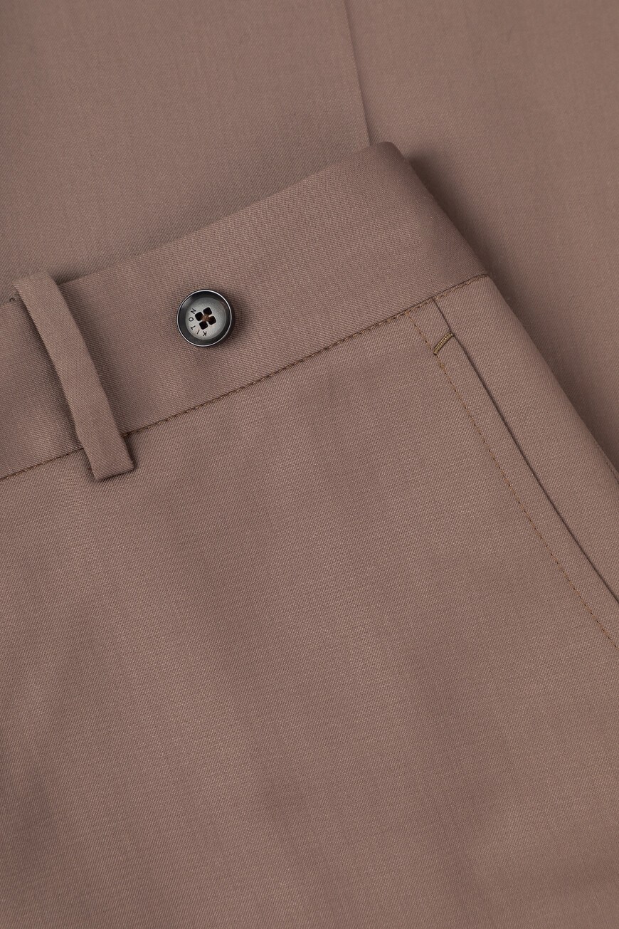 брюки  D48109K0102471005 на официальном сайте