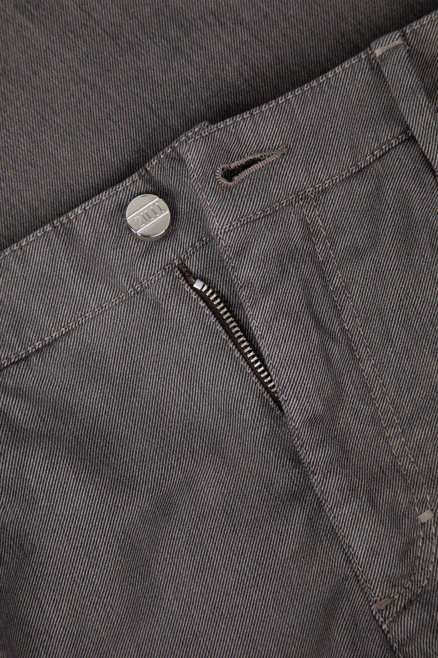 джинсы  J5T002M0165VZL000 N114 по распродаже