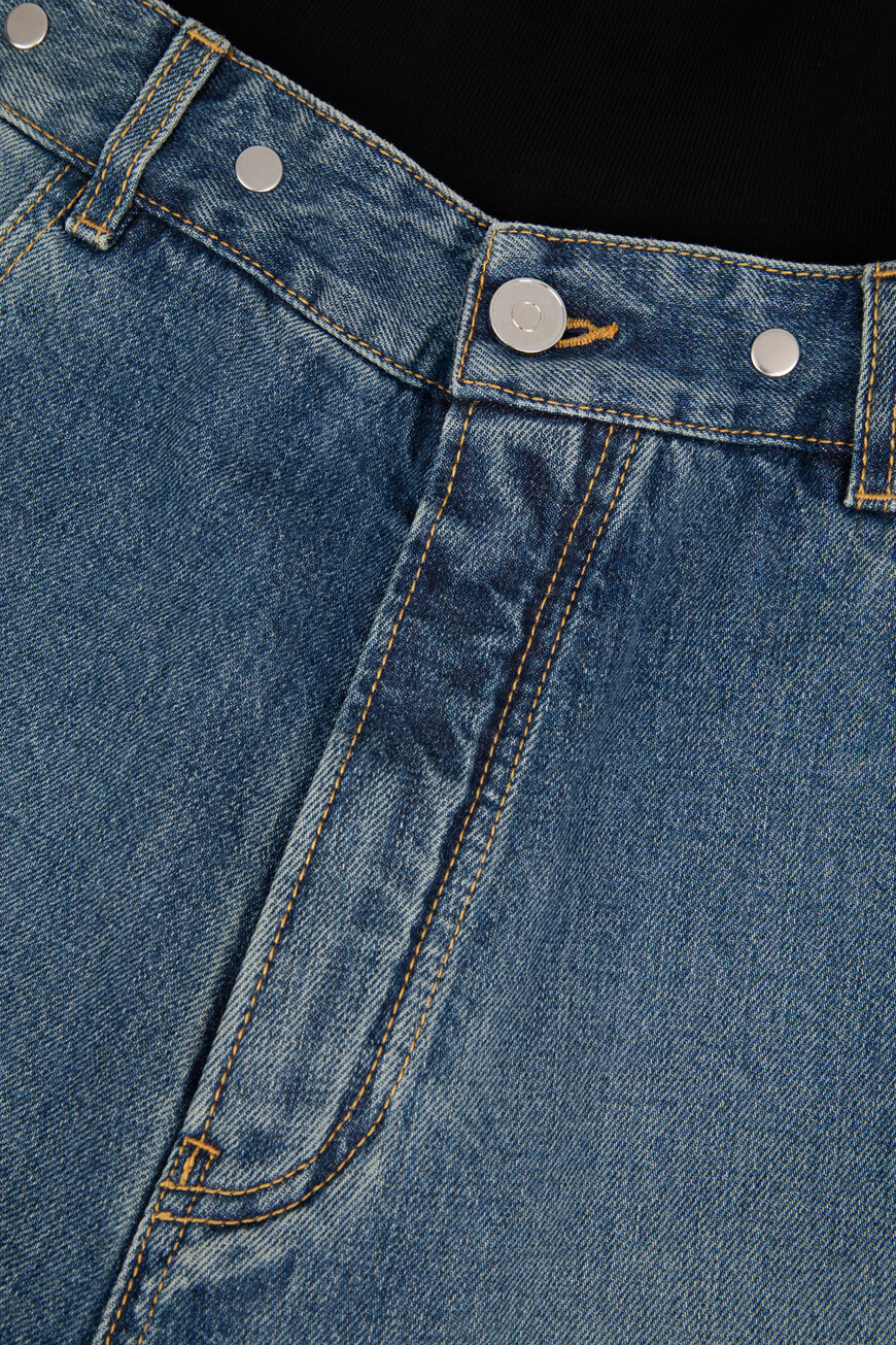 джинсы  AA9P02706T536 525 на официальном сайте