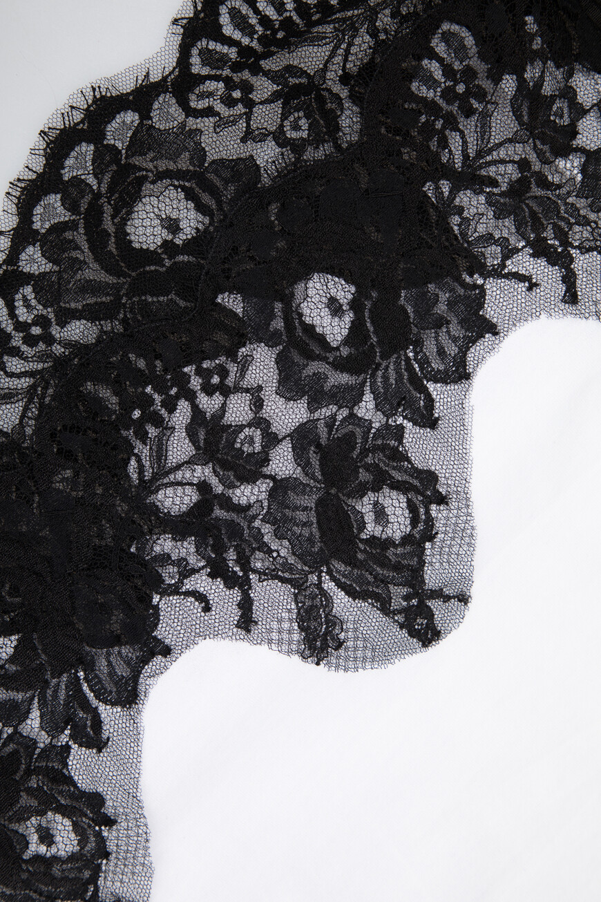 футболка dolce&gabbana модель из коллекции dna F8V16Z FU7EQ W0800 по распродаже