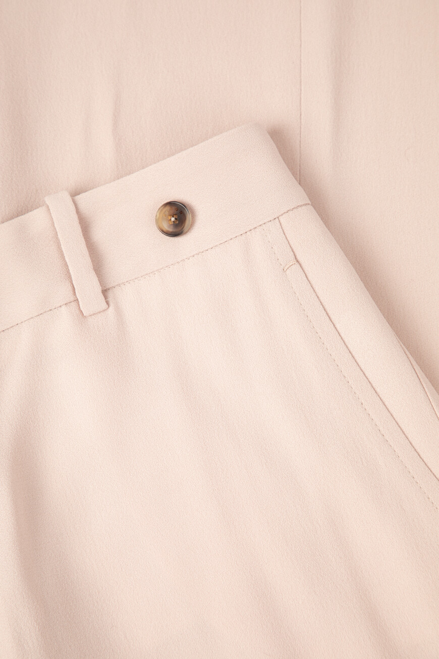 брюки  D48109K0537E06009 на официальном сайте