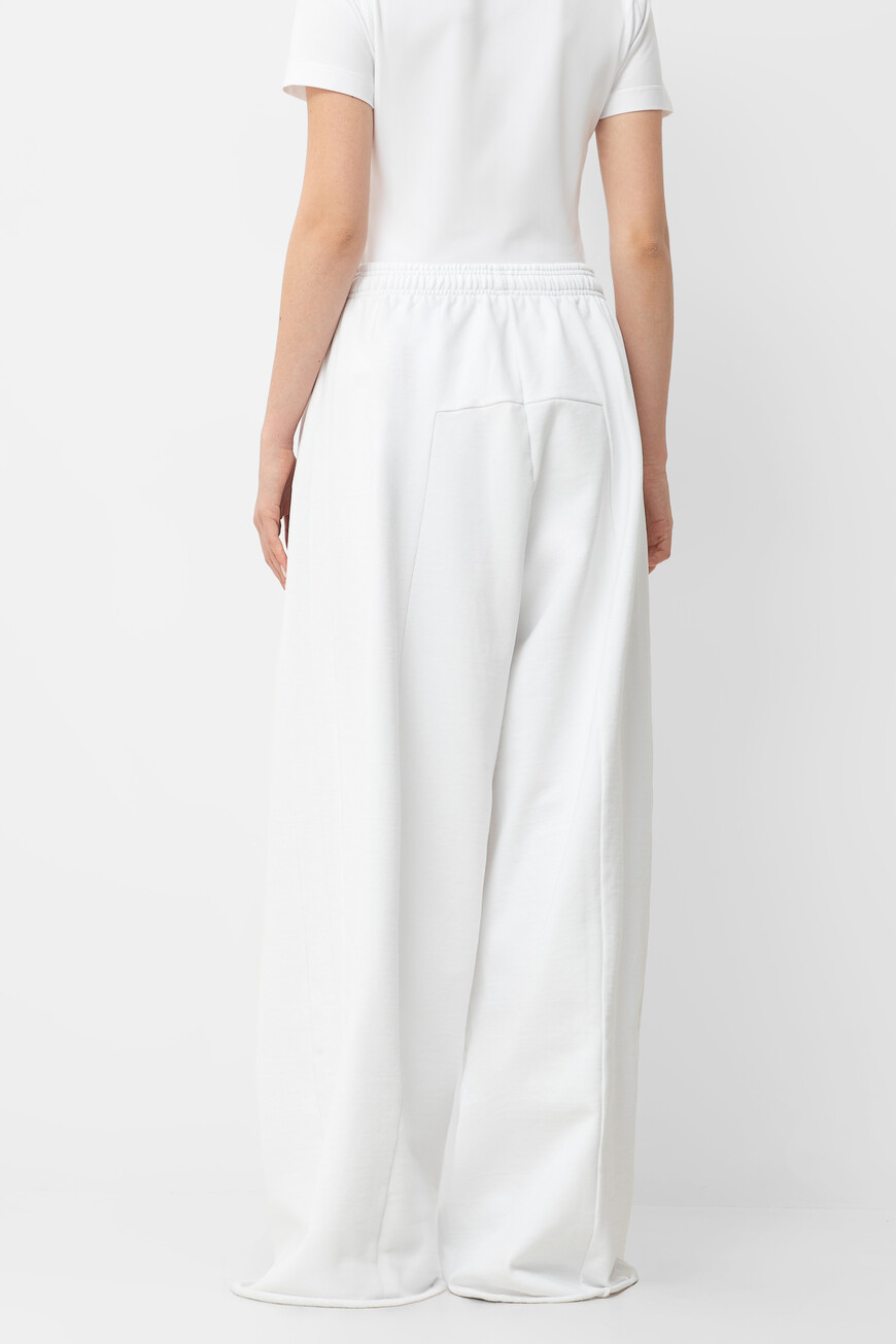 брюки  WA65SP110W 1302  WHITE по распродаже