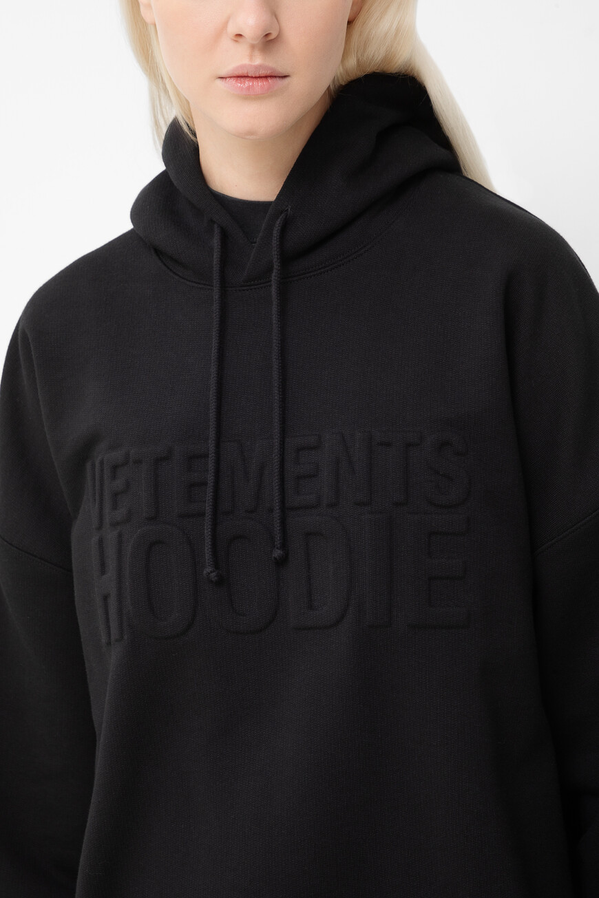 худи  UA65HD370B 1302 BLACK на официальном сайте