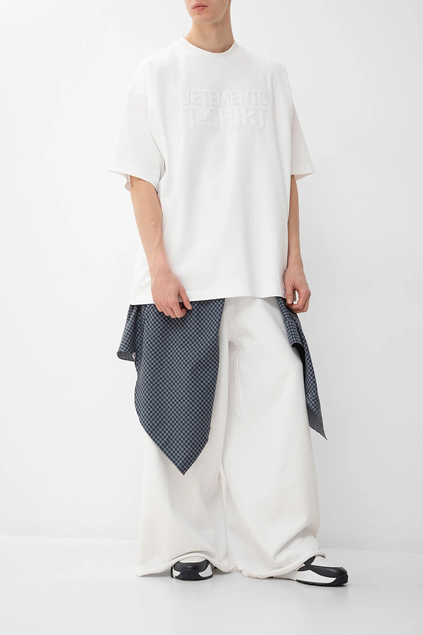 футболка  UA65TR370W WHITE со скидкой