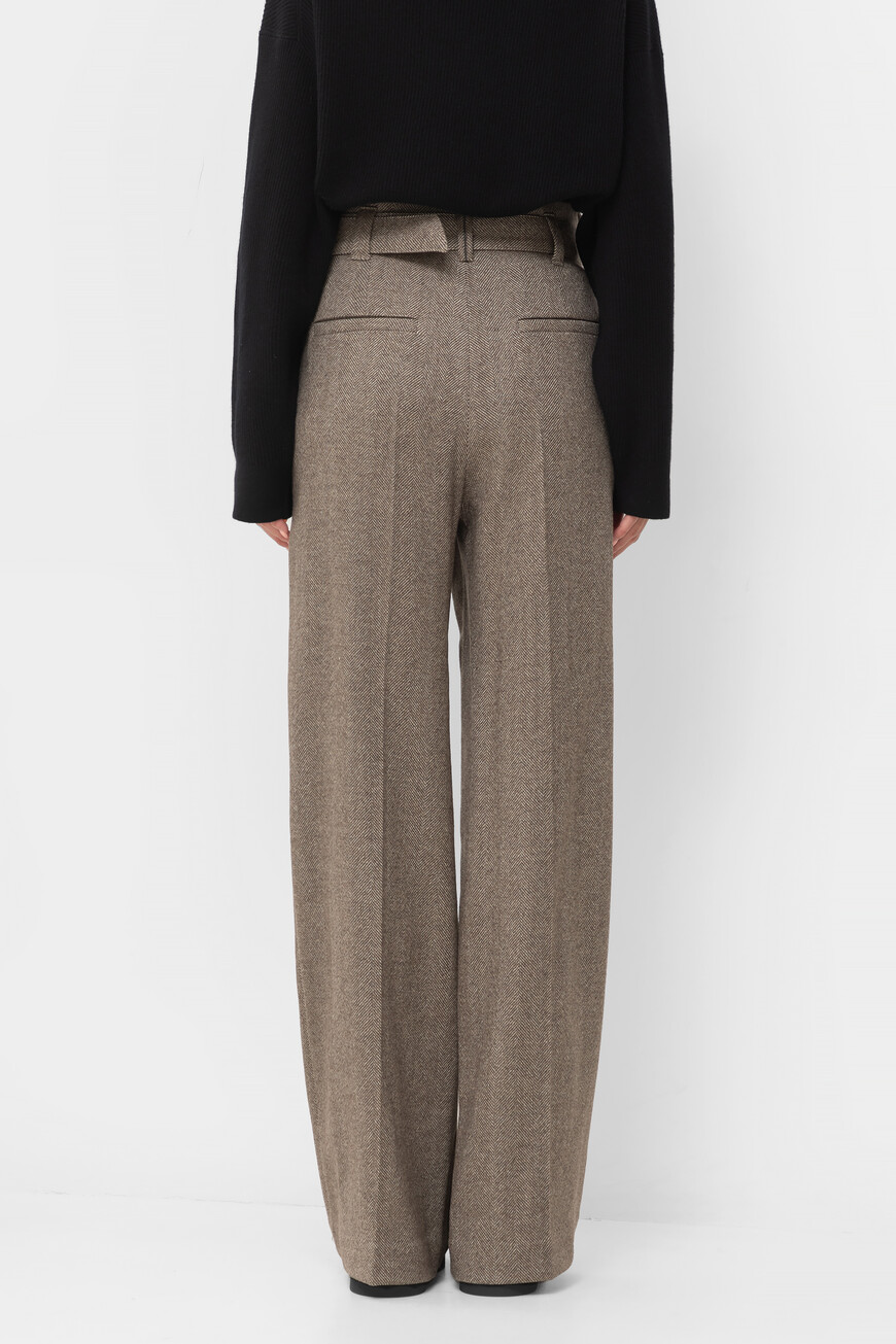 брюки  модель corset loose MB131P8692 C001 по акции