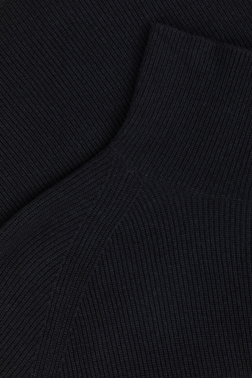 платье  модель platinum ABD224F651 L039 0000 825 со скидкой