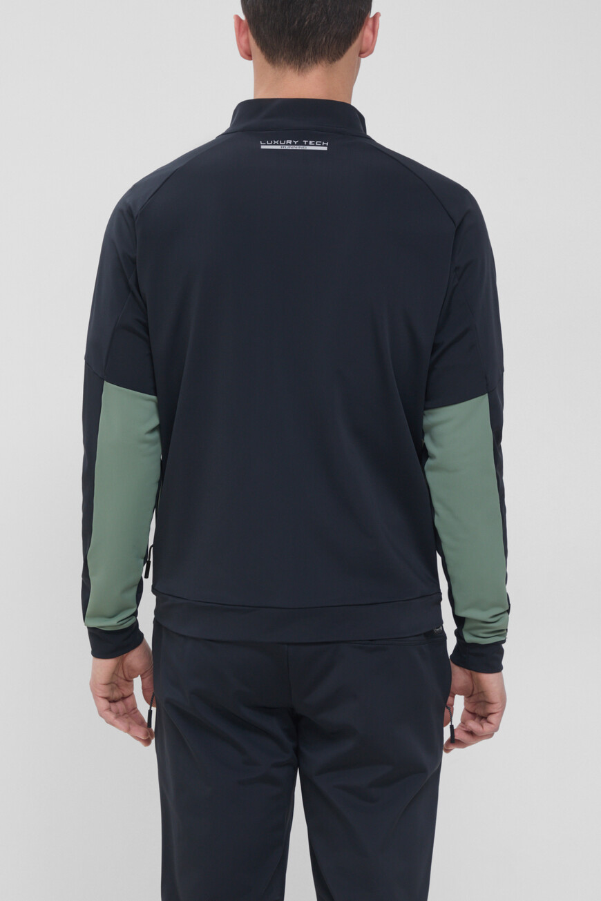 олимпийка  модель из коллекции sr luxury tech MYJ4400010 A15506 NEVC по акции