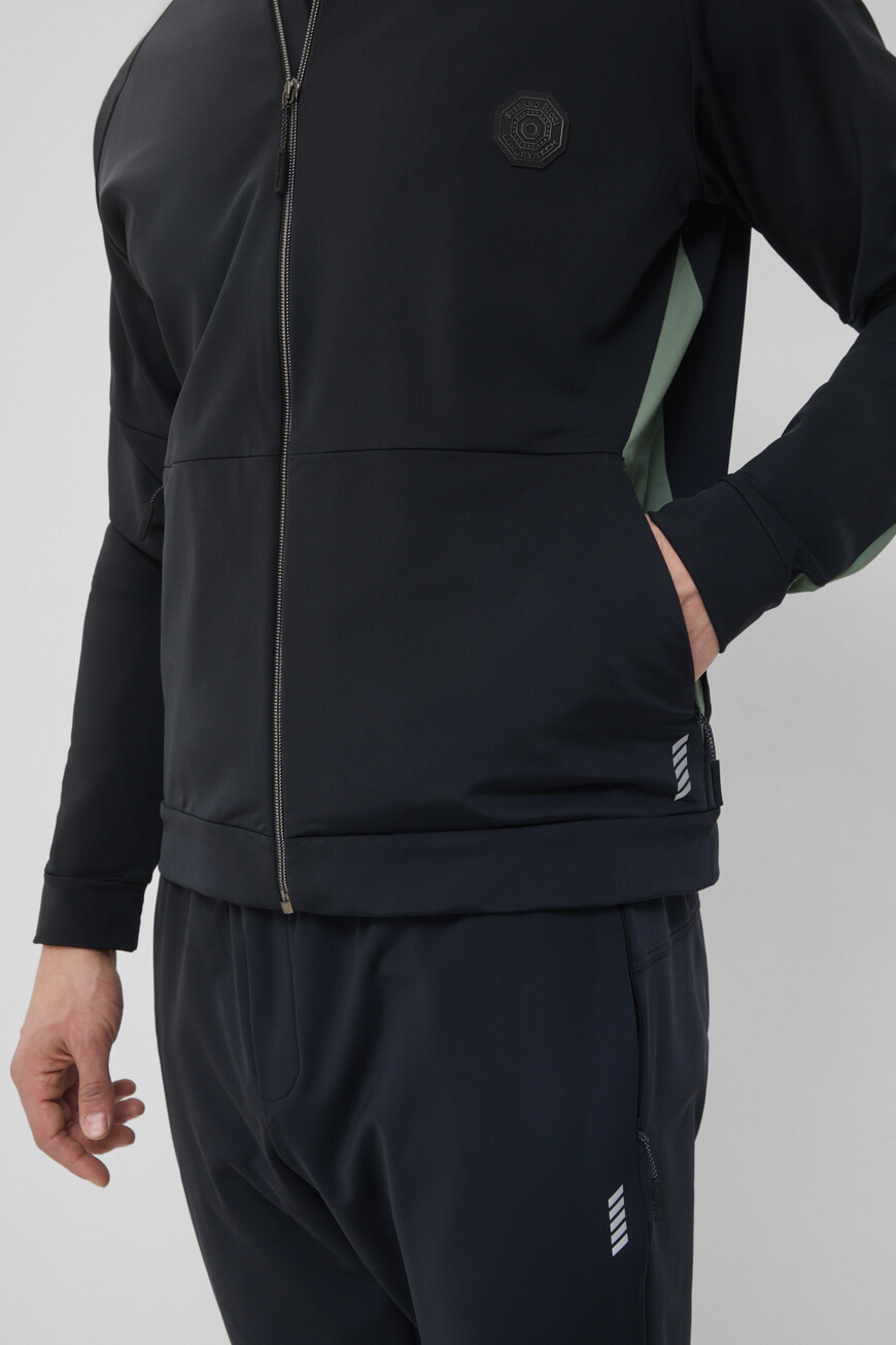 олимпийка  модель из коллекции sr luxury tech MYJ4400010 A15506 NEVC по низкой цене