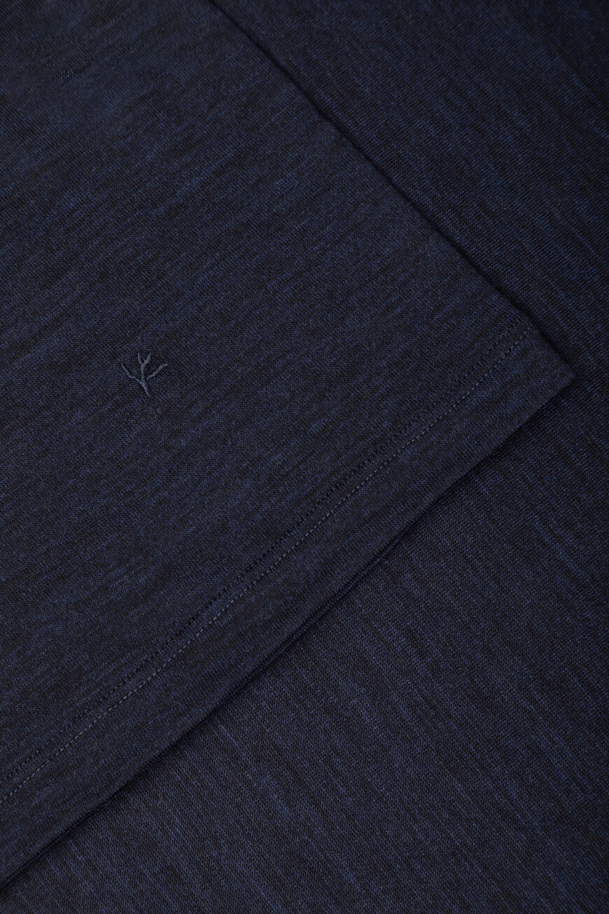 свитер  MCI211 J0022 810 на официальном сайте