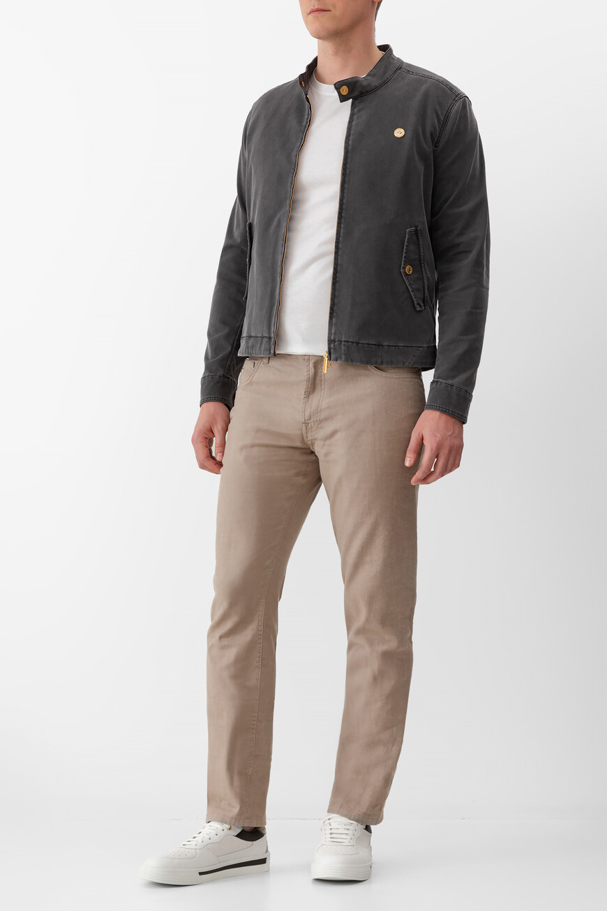 куртка  MFJ5102150 T286BK GDG0 со скидкой