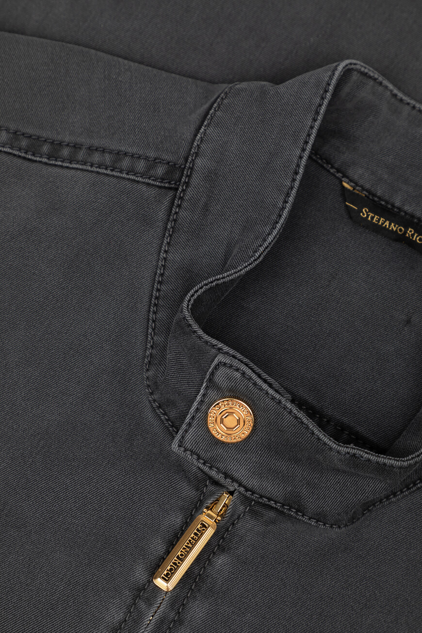 куртка  MFJ5102150 T286BK GDG0 по распродаже