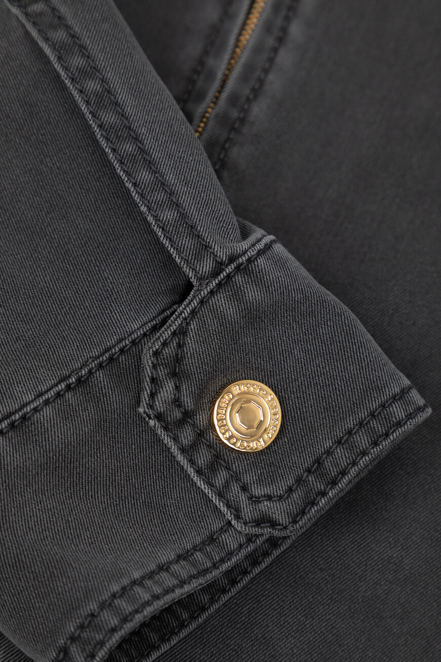 куртка  MFJ5102150 T286BK GDG0 на официальном сайте