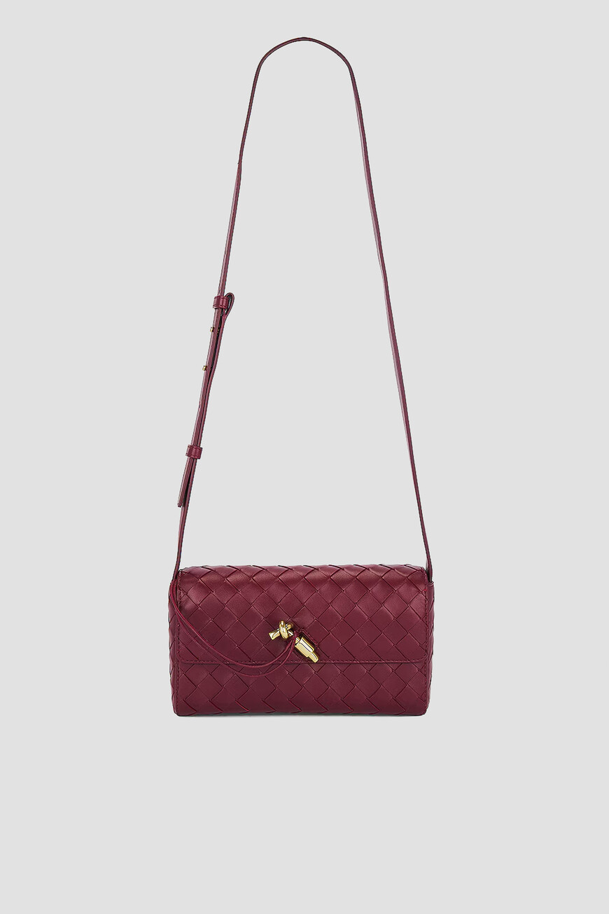 

Сумка Bottega Veneta Модель Andiamo, Бордовый