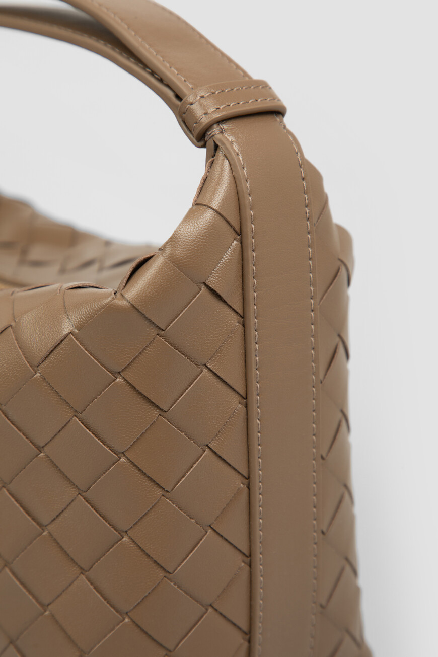 сумка  модель wallace 754443 V3IV1 2355 на официальном сайте