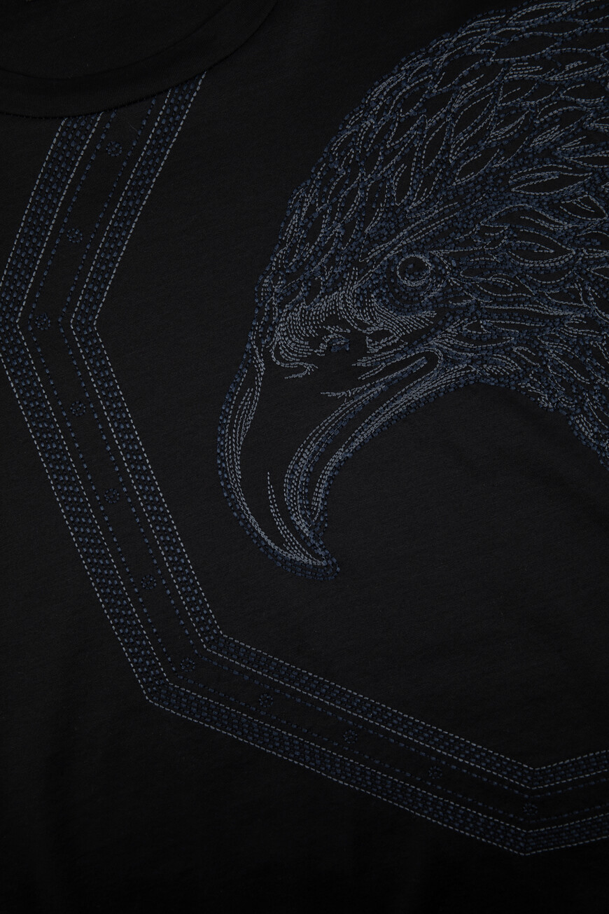 футболка  MNH5103890 TE0001 N999 на официальном сайте