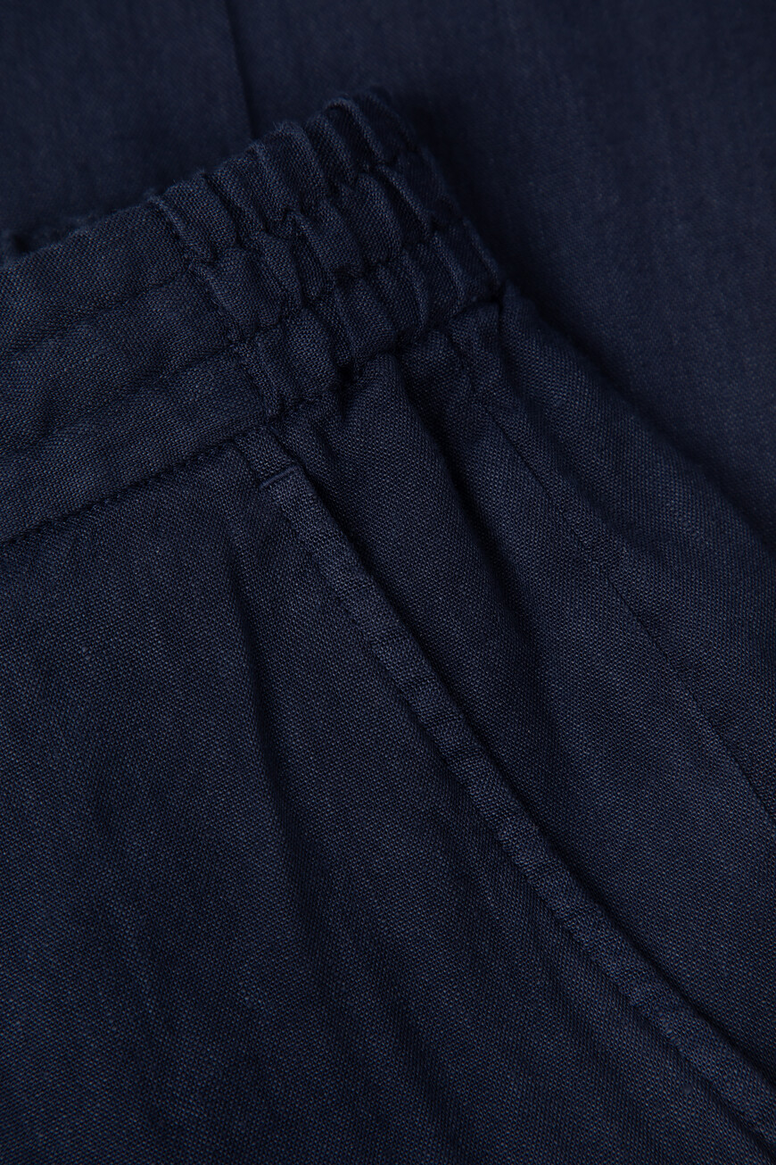 брюки  M1T5100111 LVI01S B062 на официальном сайте