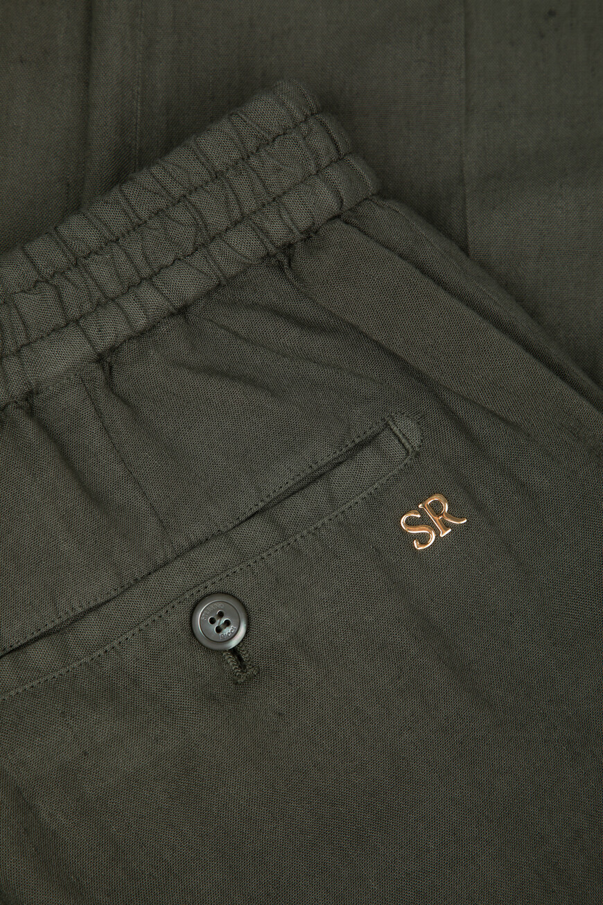 брюки  M1T5100111 LVI01S V042 на официальном сайте