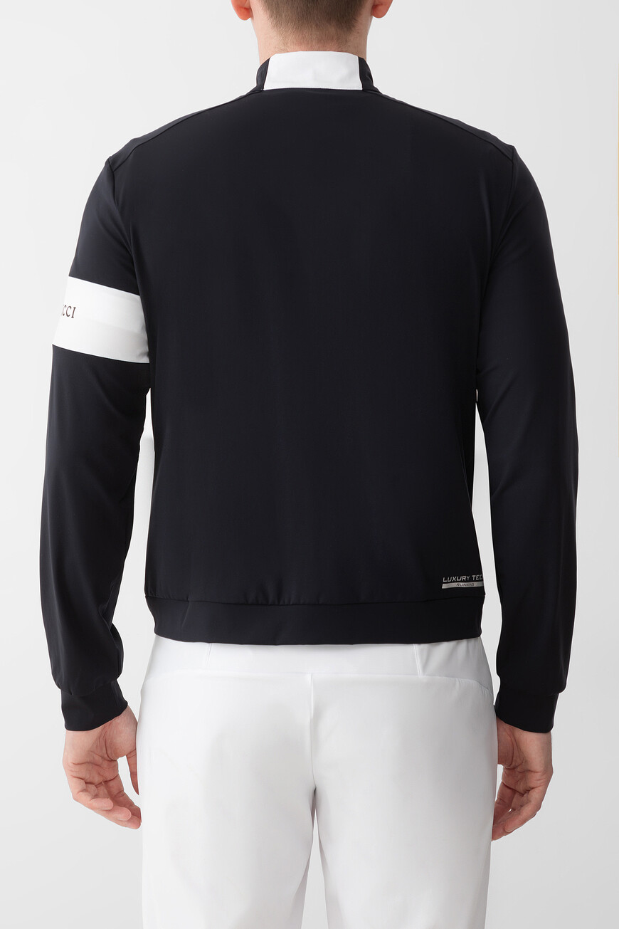 кофта спорт  модель из коллекции sr luxury tech M6J52R0160 PAEA2S NTWH по акции