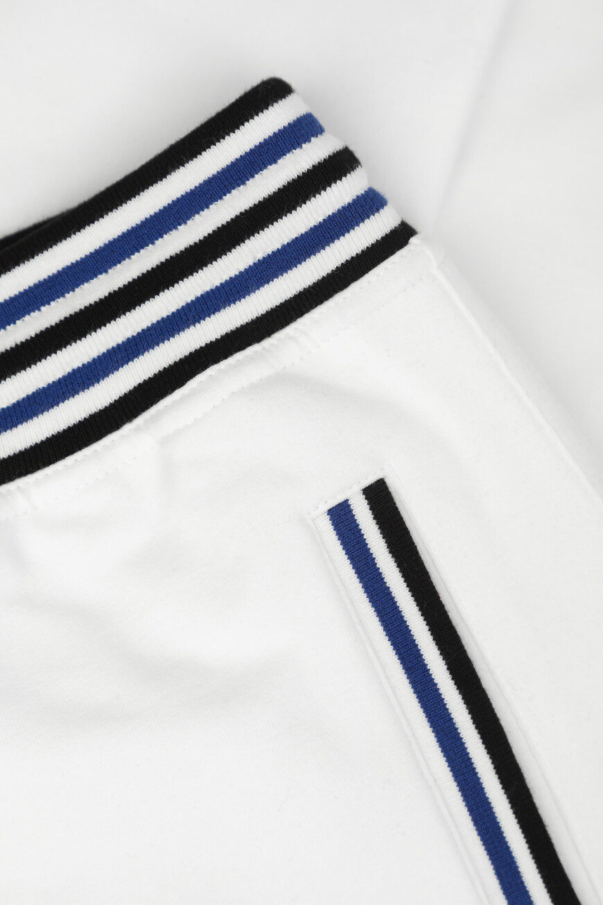 брюки  K919065P3D T25215 3204 на официальном сайте