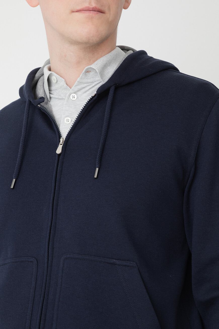 толстовка  модель из линейки travelwear из италии купить с доставкой