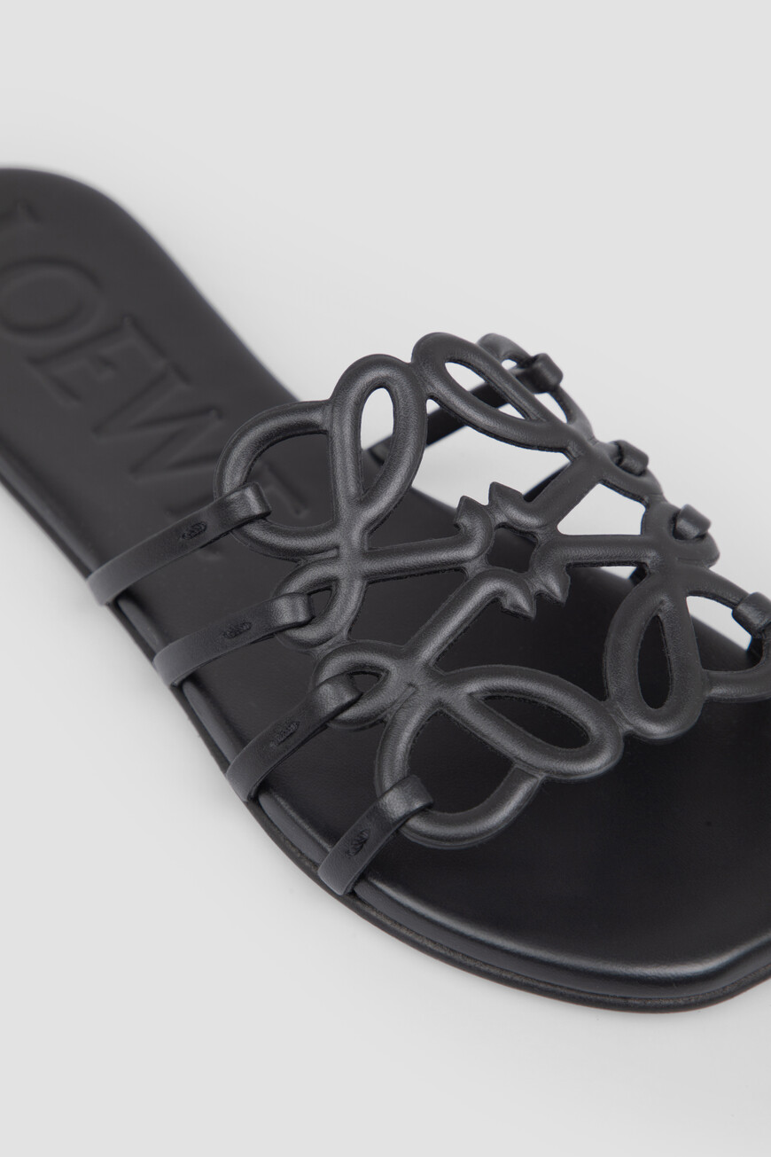 шлепанцы  модель petal anagram LLSP465X08 1100 по распродаже