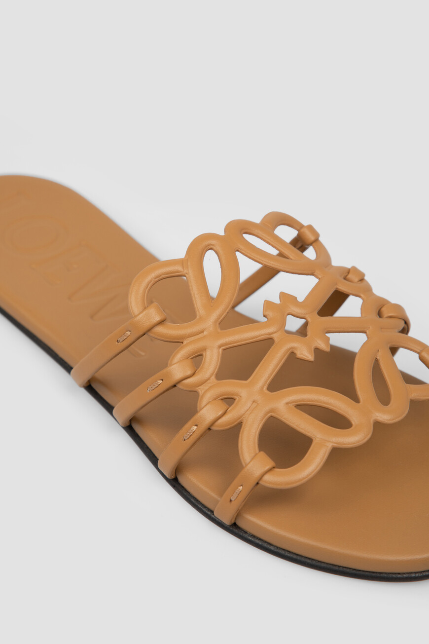 шлепанцы  модель petal anagram LLSP465X08 3150 по распродаже