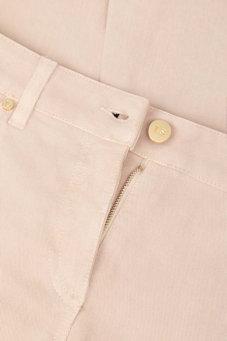 джинсы  модель acconti 542049 ACCONTI A 1196 по распродаже