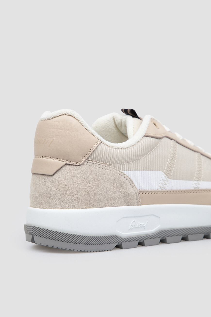 сникеры  модель crossing QHLX0L OC719 9297 по распродаже