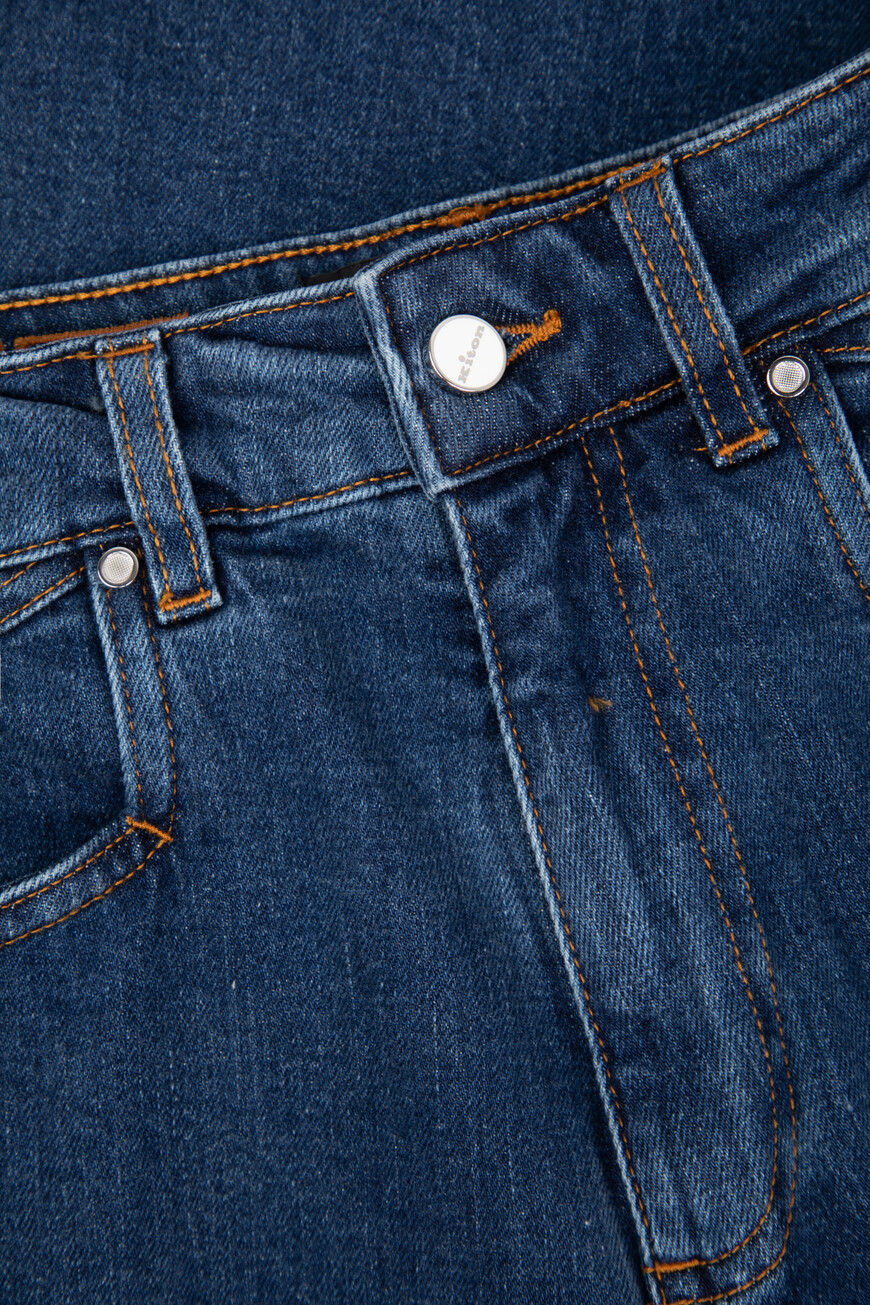 джинсы  модель sartorial DJ53102K0930F02007 по распродаже