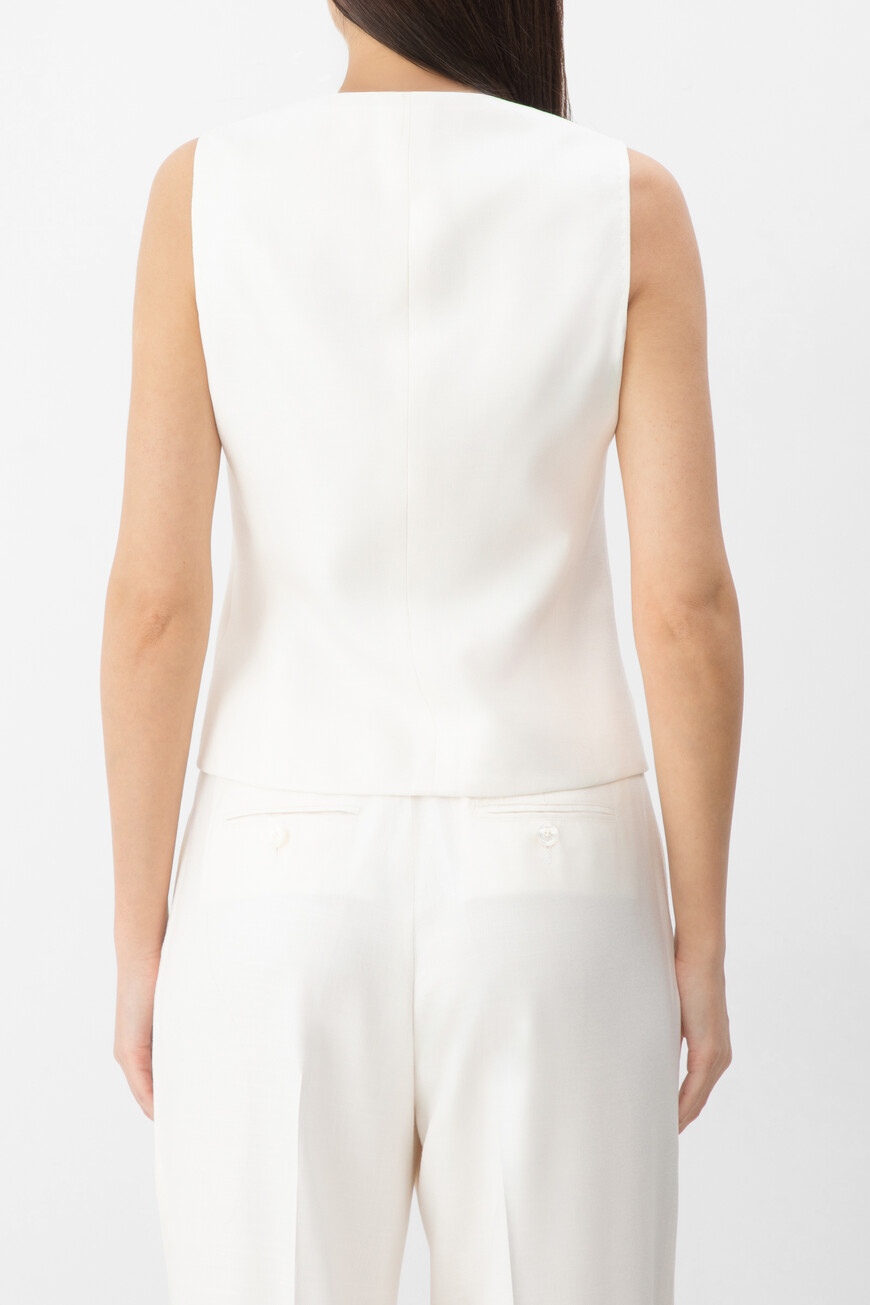 жилет  D47456K0919B0100J по акции