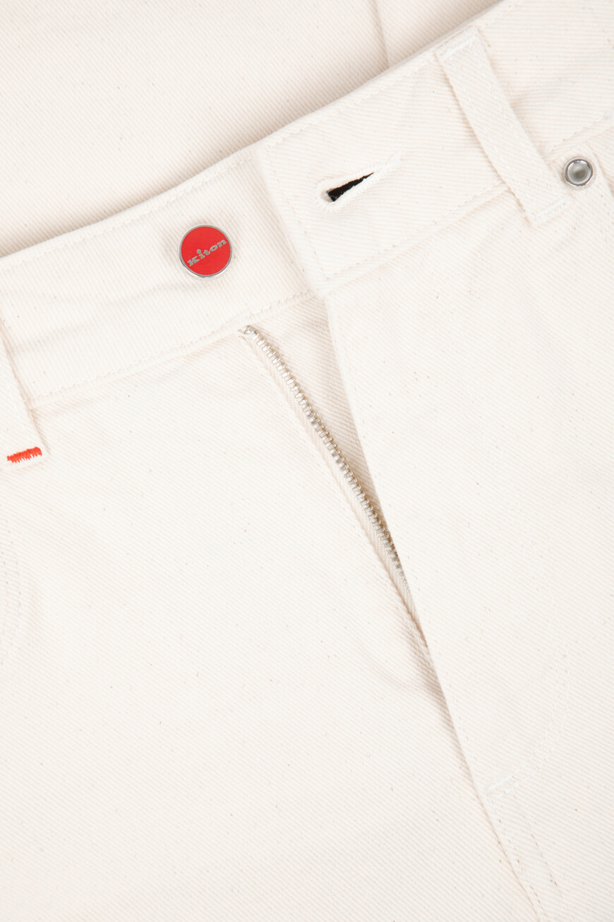 джинсы  DJ54101K0928F04006 по распродаже