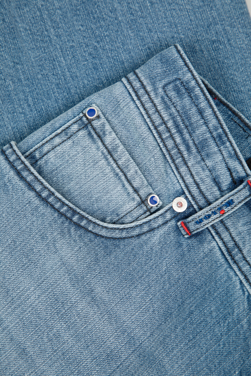 джинсы  UPNJSK0616F01001 на официальном сайте