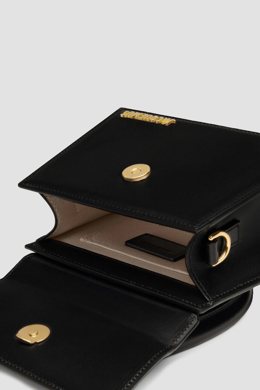 сумка  модель chiquito 213BA002-3000 990 по распродаже