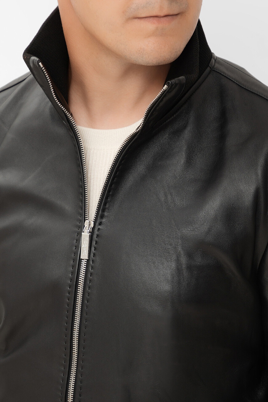 бомбер  из италии вид сбоку