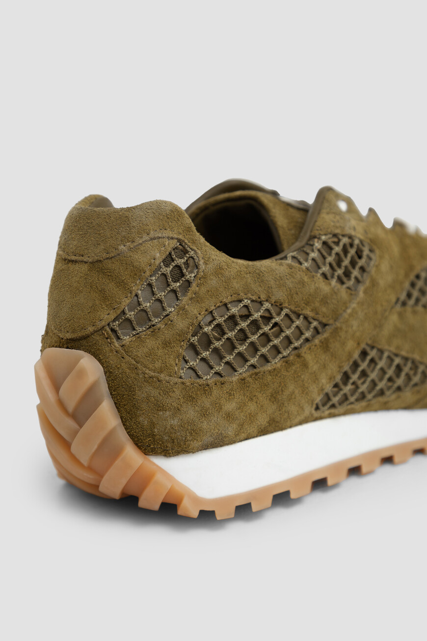 сникеры  модель orbit 797306 V4JE1 3310 по распродаже