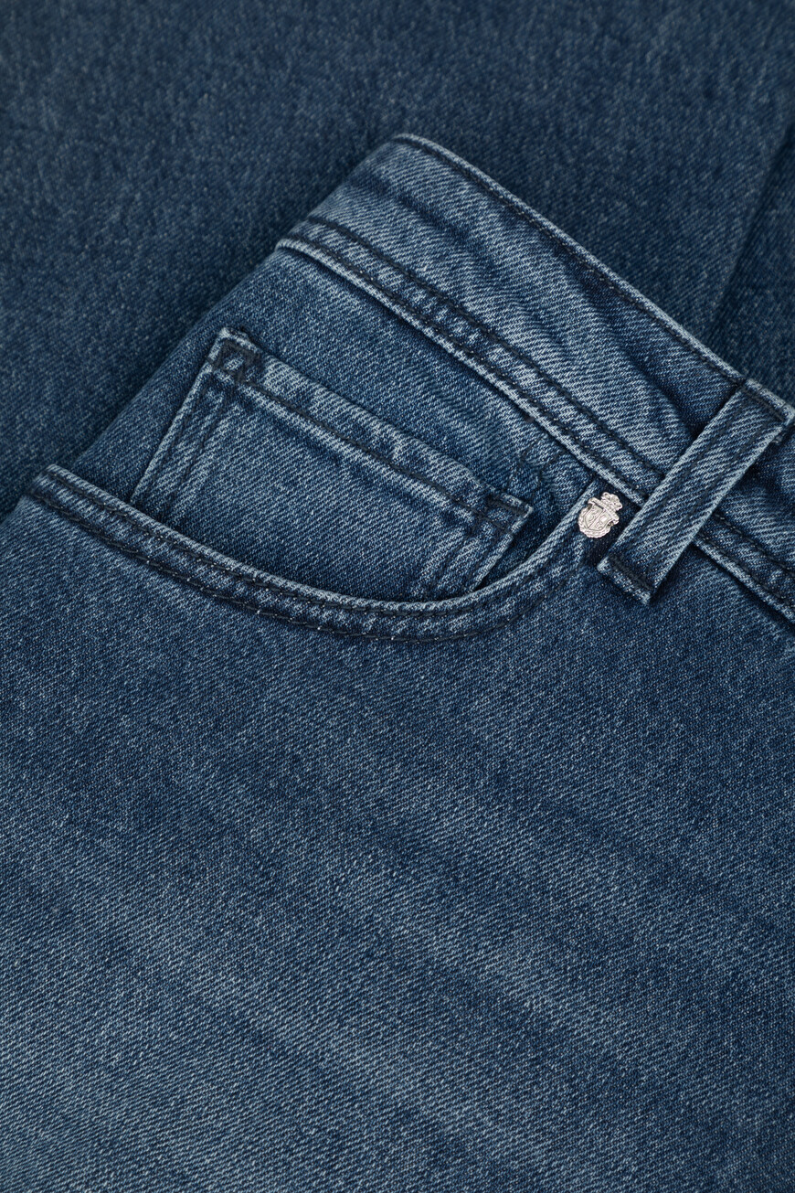 джинсы  BAEC MDT4043 BTE001N 08VE на официальном сайте