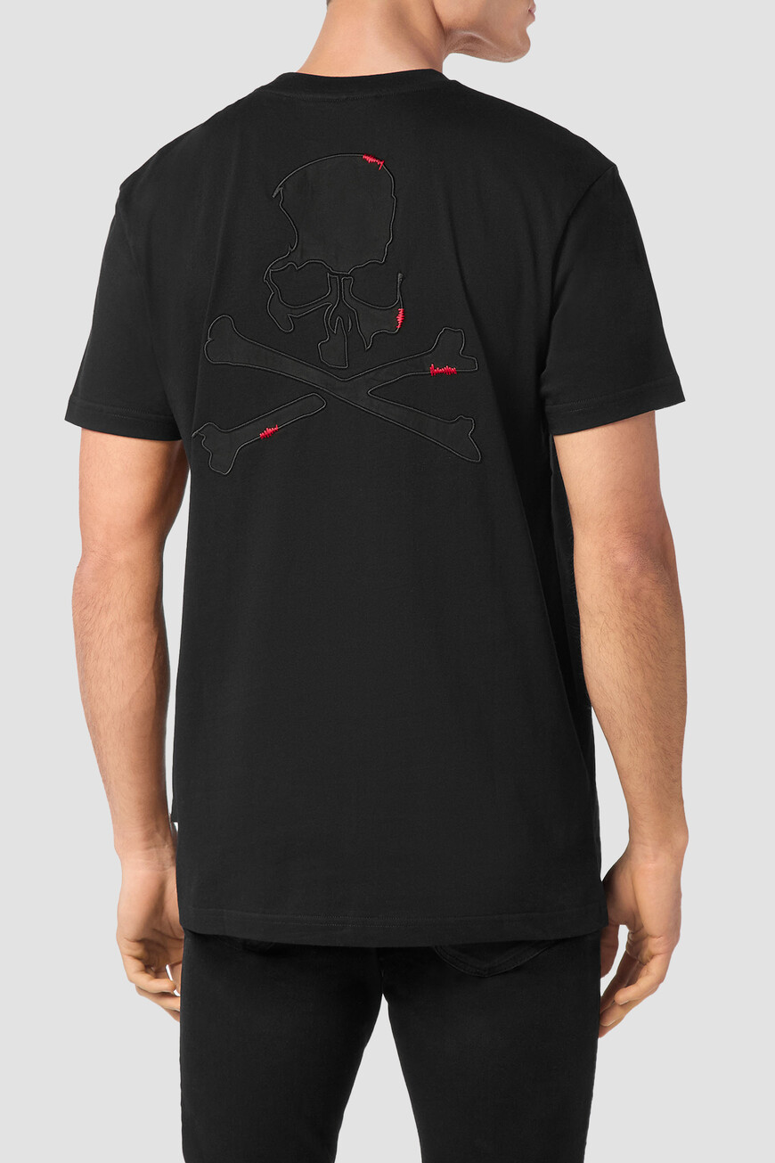 футболка  модель skull&bones SAEC MTK7709 PJY002N 02 по акции