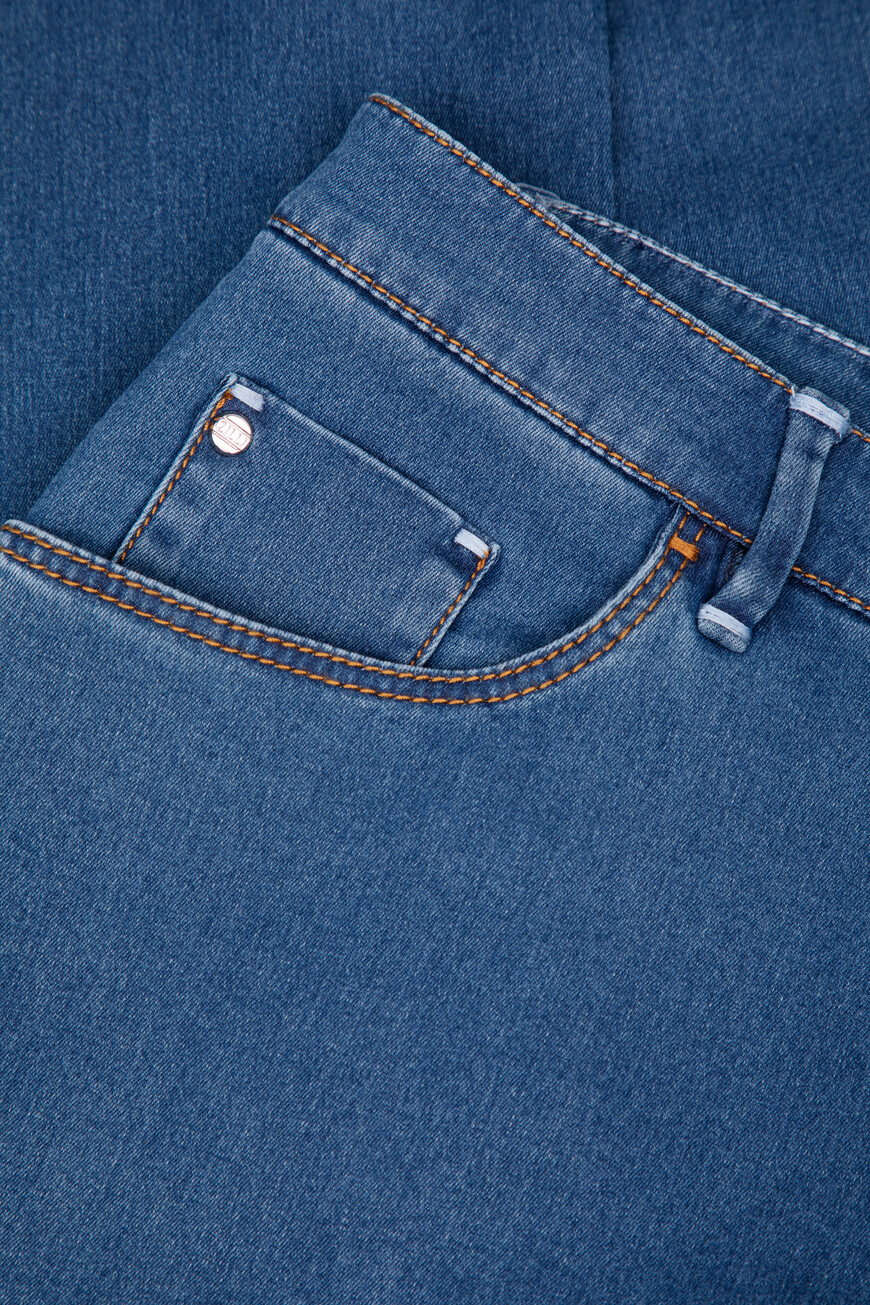 джинсы  J5T004M0440VMADI0 N72F на официальном сайте