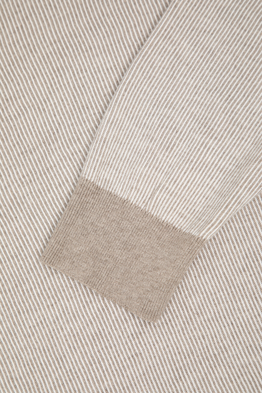 джемпер  25411538 128 по распродаже