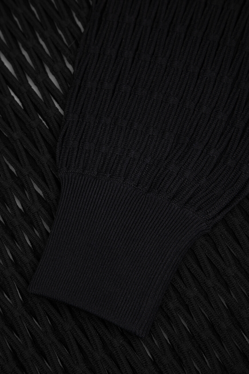 водолазка  модель из эксклюзивной коллекции AA9G0040K003A 995 на официальном сайте