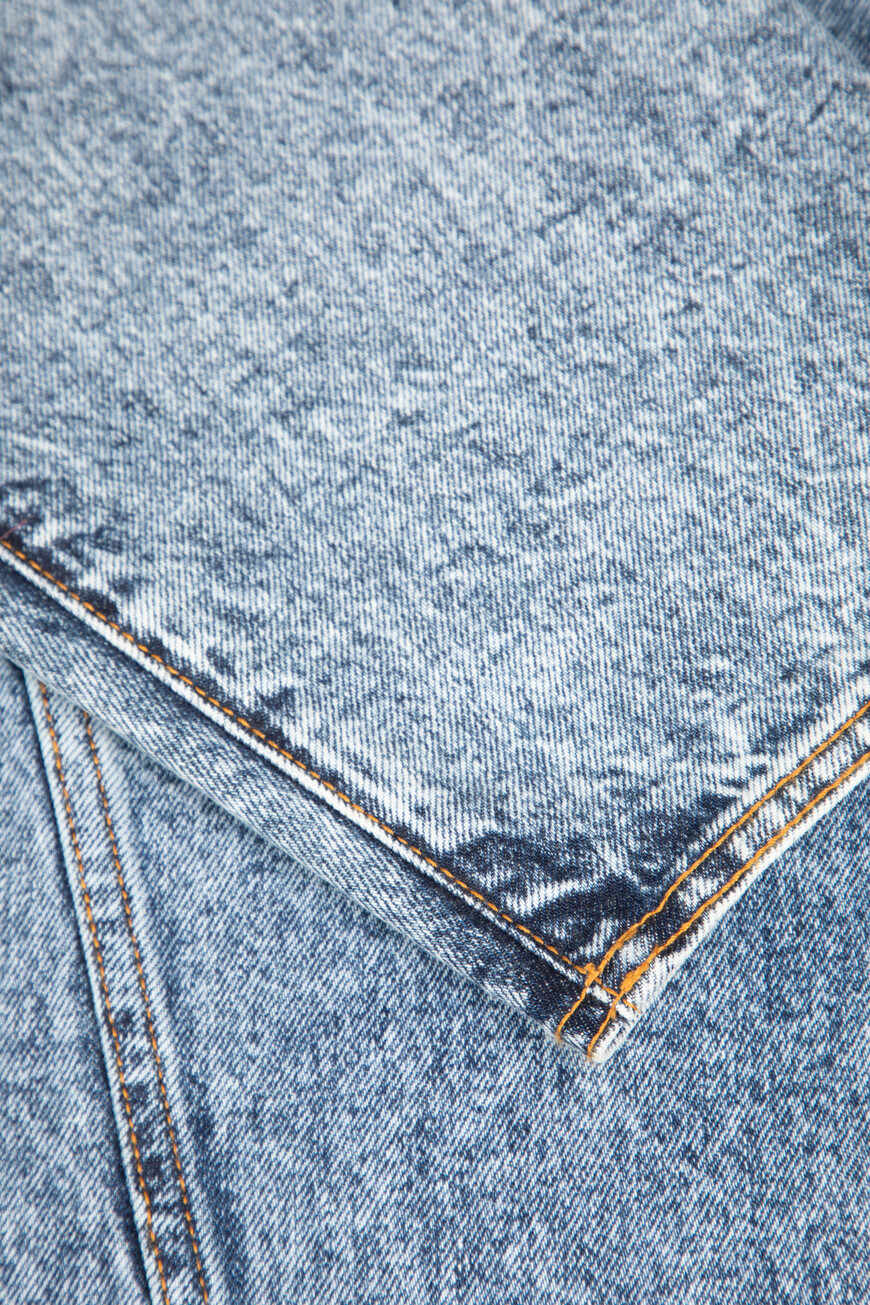 куртка  модель spiral AA9V1093T535A 524 по распродаже