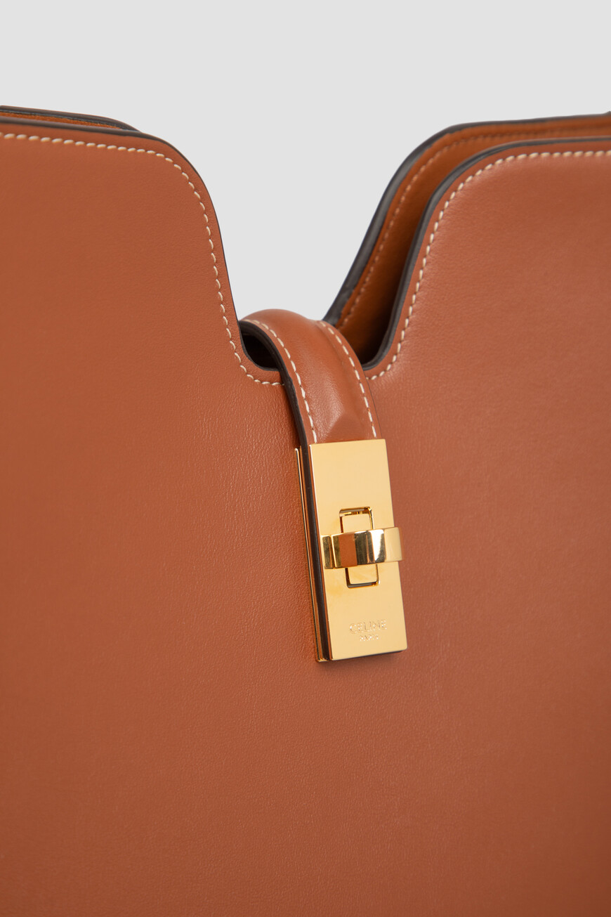 сумка  модель camille из линейки 16 soft 119563FX9.04LU со скидкой