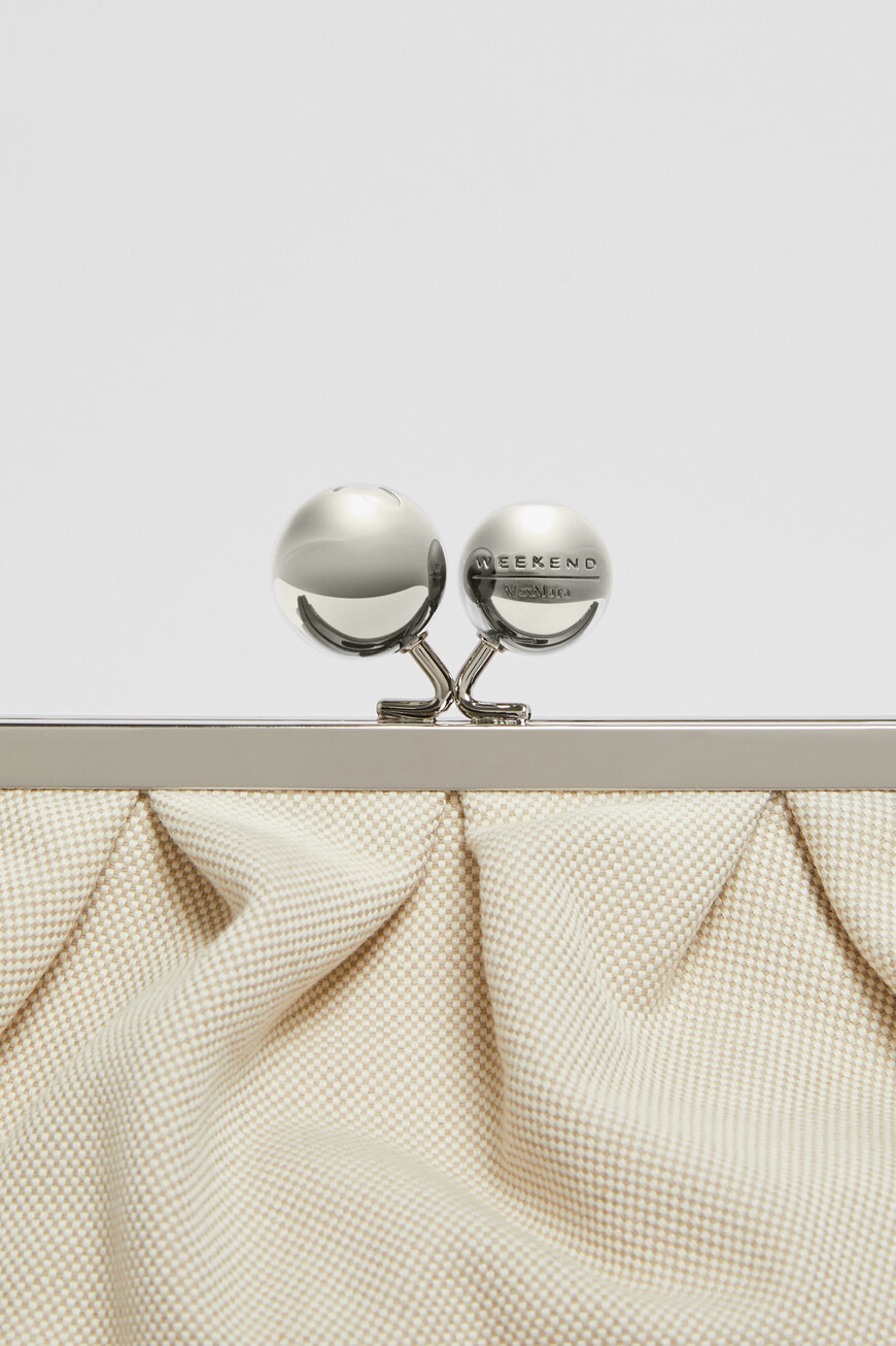 сумка maxmara модель pasticcino OBLO 2515511135 001 по распродаже