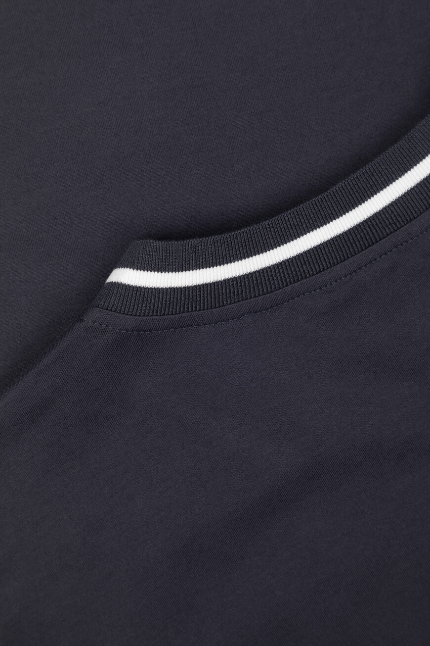 футболка  M0T81VD110 C7186 на официальном сайте