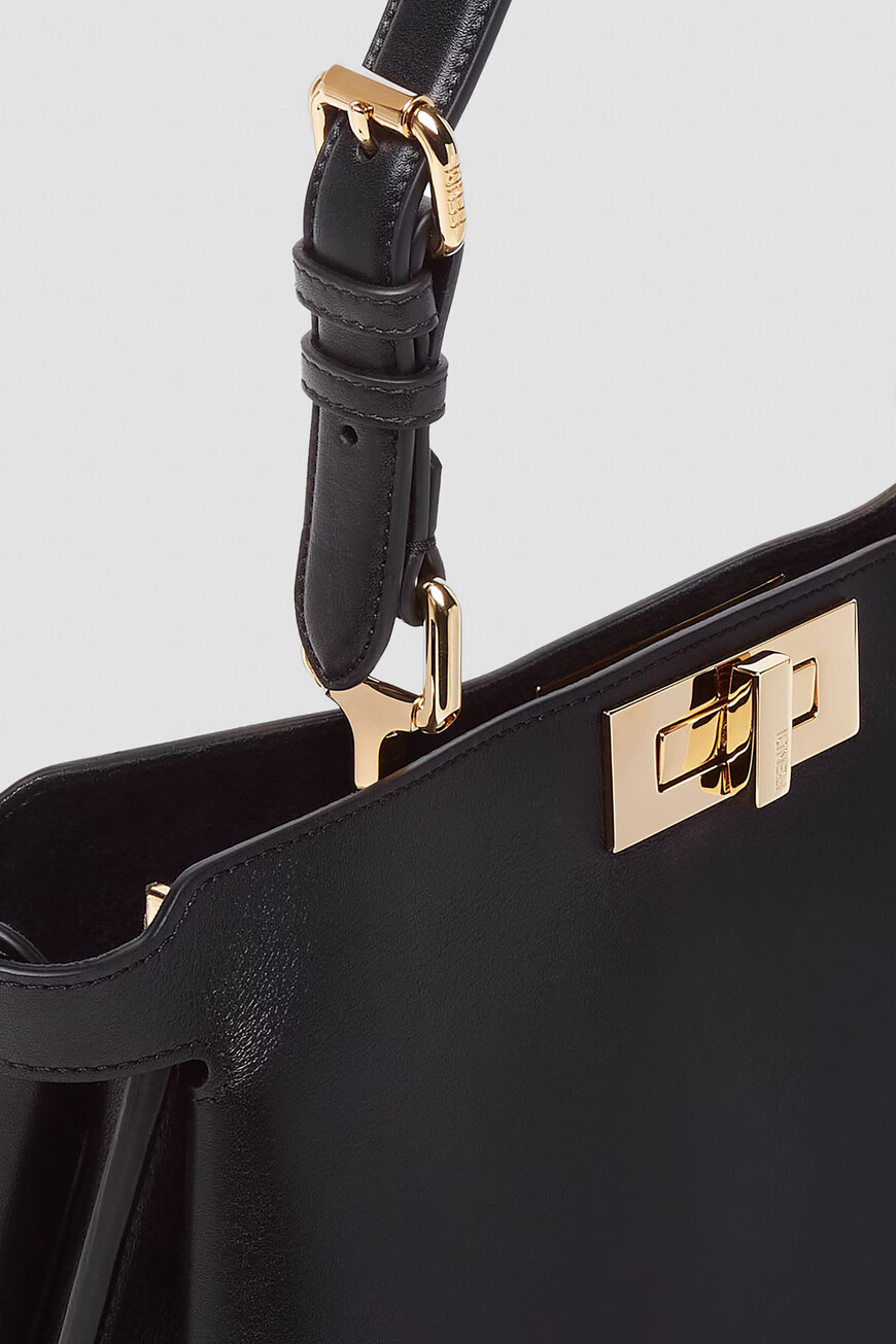 сумка  модель peekaboo soft 8BN353 AOVH F0KUR на официальном сайте