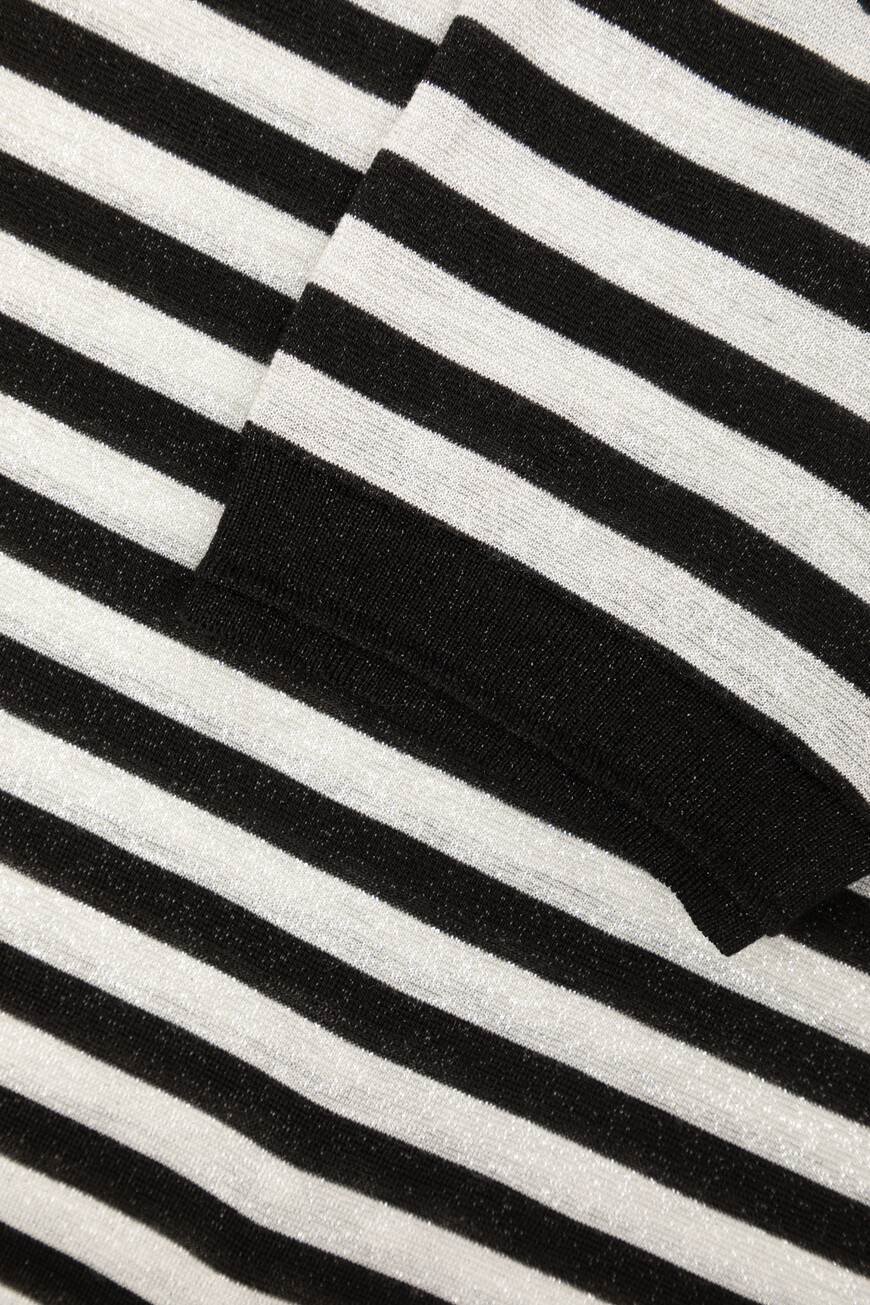 футболка-джемпер  модель из коллекции essential 8K0278_K128 J4E6 по распродаже